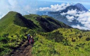 Menjelajah Alam dan Budaya Nusantara yang Katanya Biasa Saja Tapi Nyatanya Bikin Minder Kota Besar